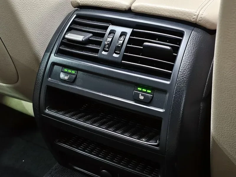 BMW 520, снимка 17 - Автомобили и джипове - 54592013