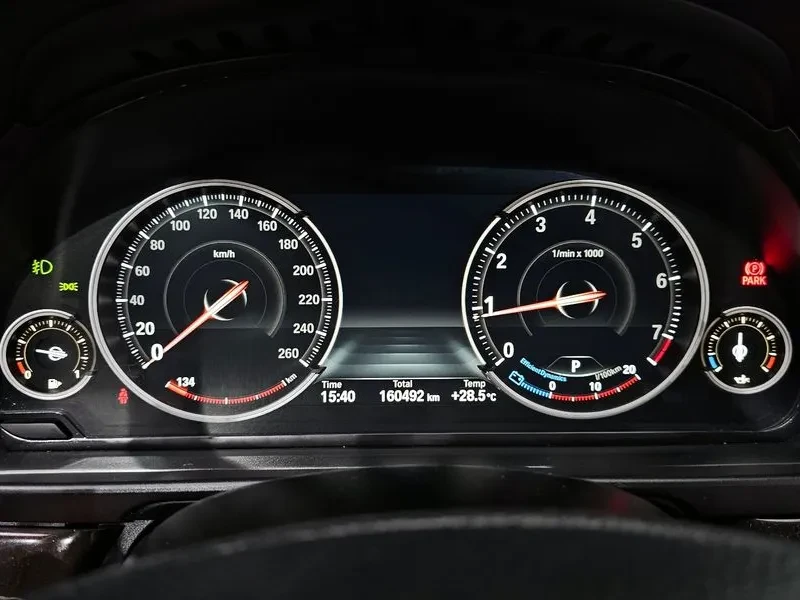 BMW 520, снимка 8 - Автомобили и джипове - 54592013