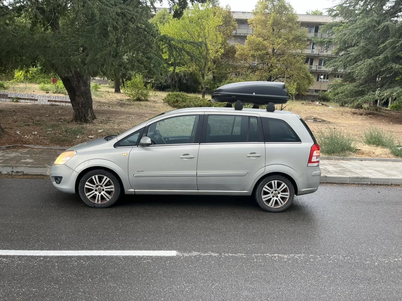 Opel Zafira Vauxhall 1.9  десен волан - изображение 5