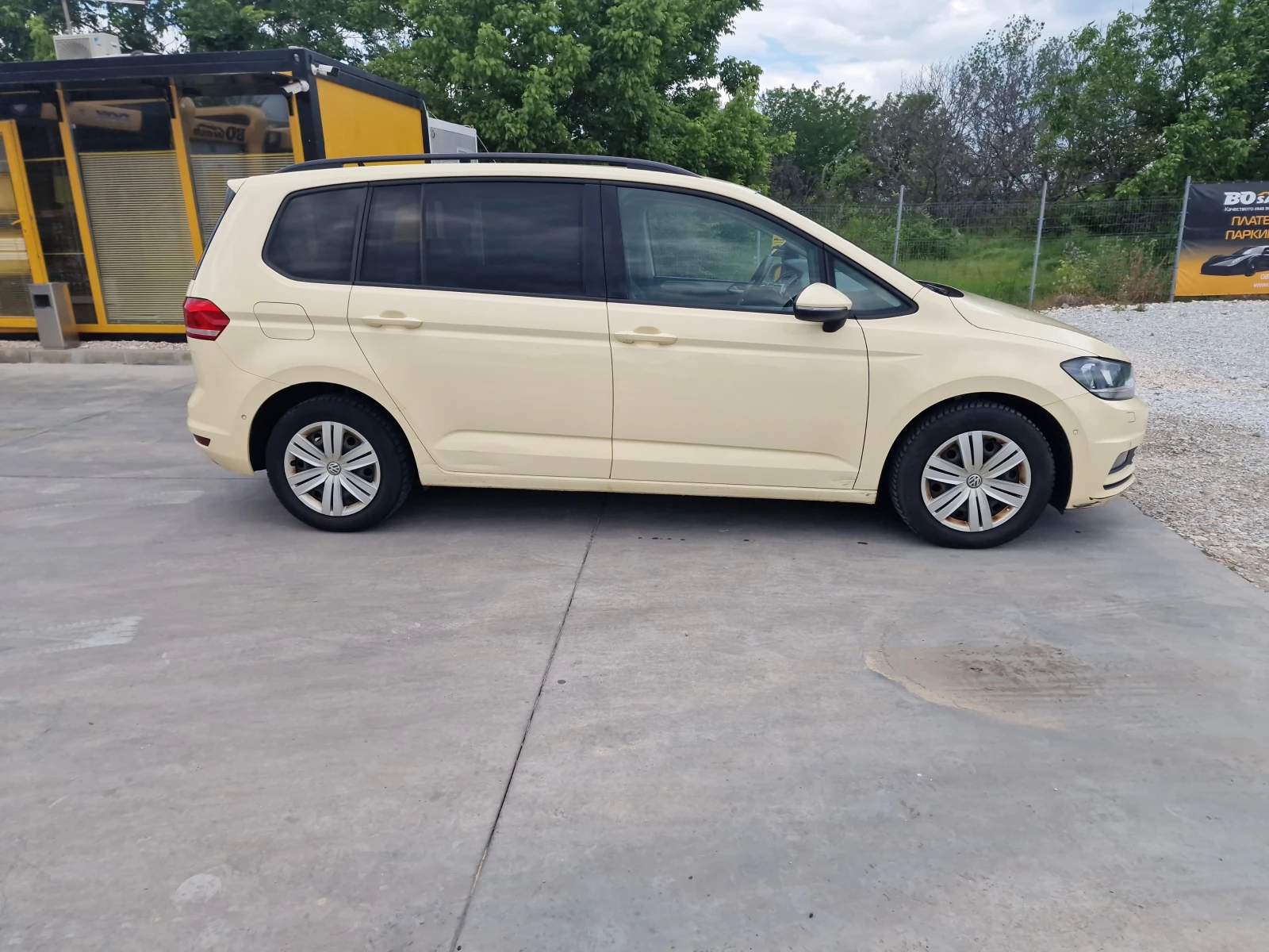 VW Touran 2.0 TDI DSG - изображение 4