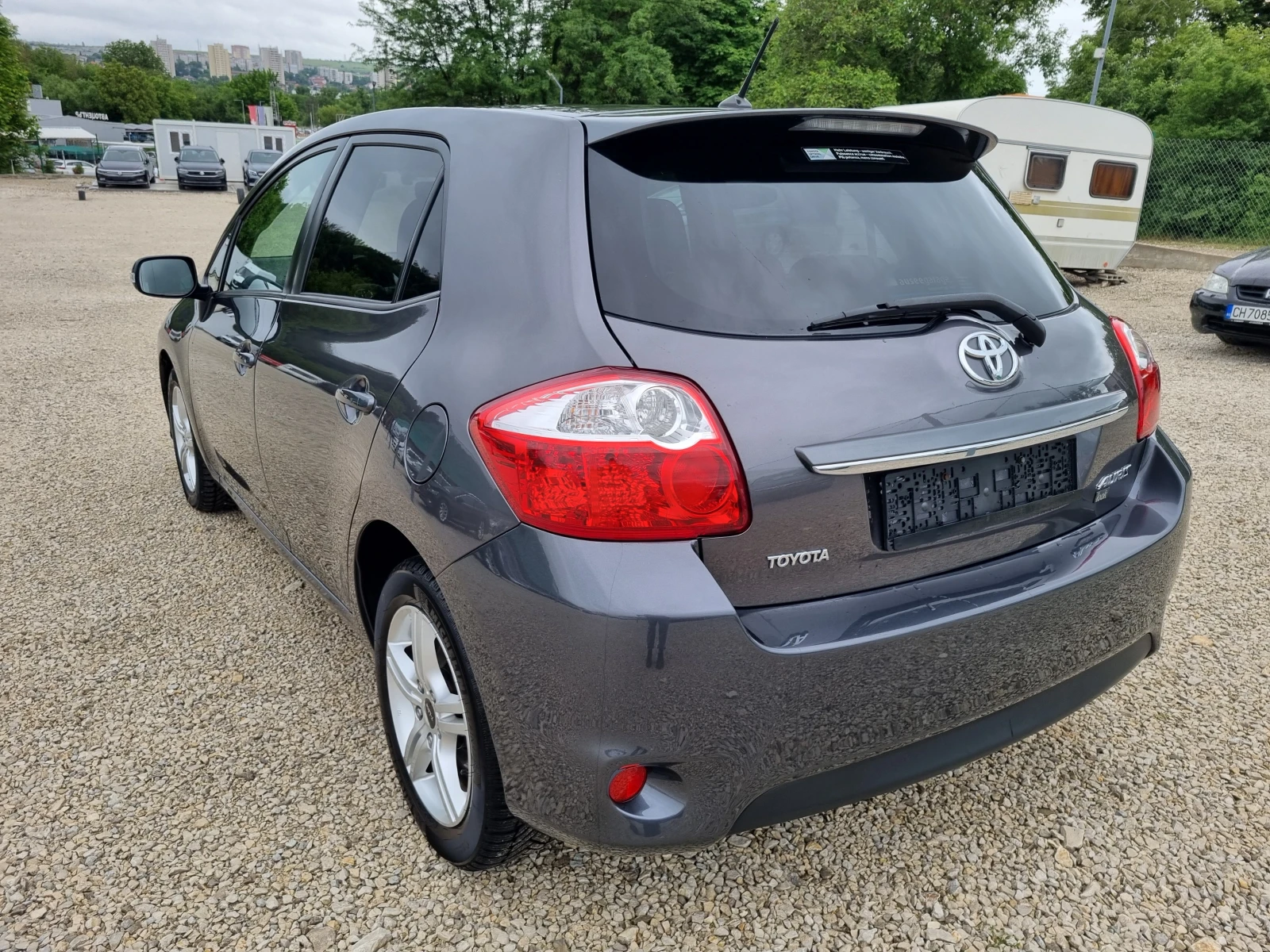 Toyota Auris 1.8 147k.c Facelift Швейцария - изображение 5