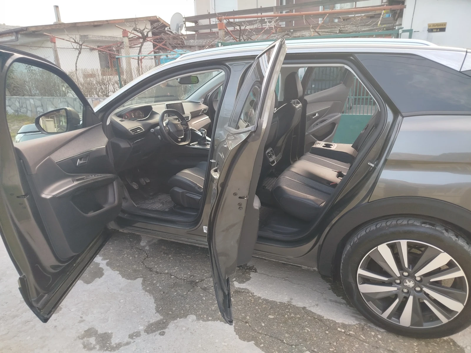 Peugeot 3008 1.6 HDI - изображение 4