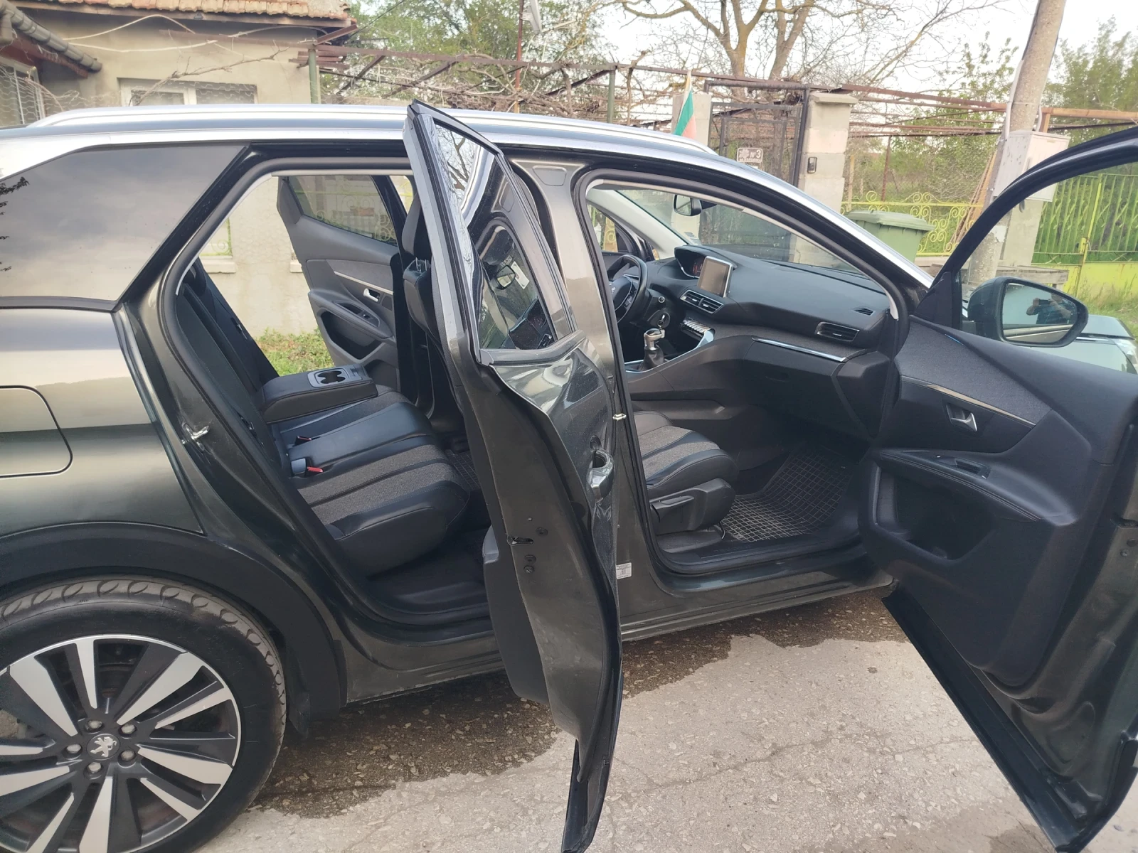 Peugeot 3008 1.6 HDI - изображение 5
