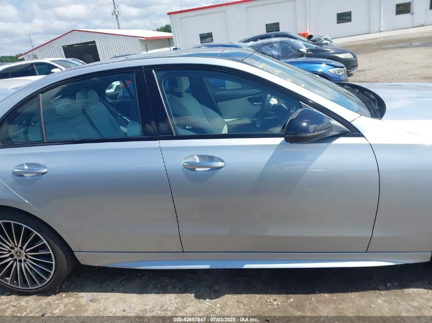 Mercedes-Benz C 300  - изображение 3