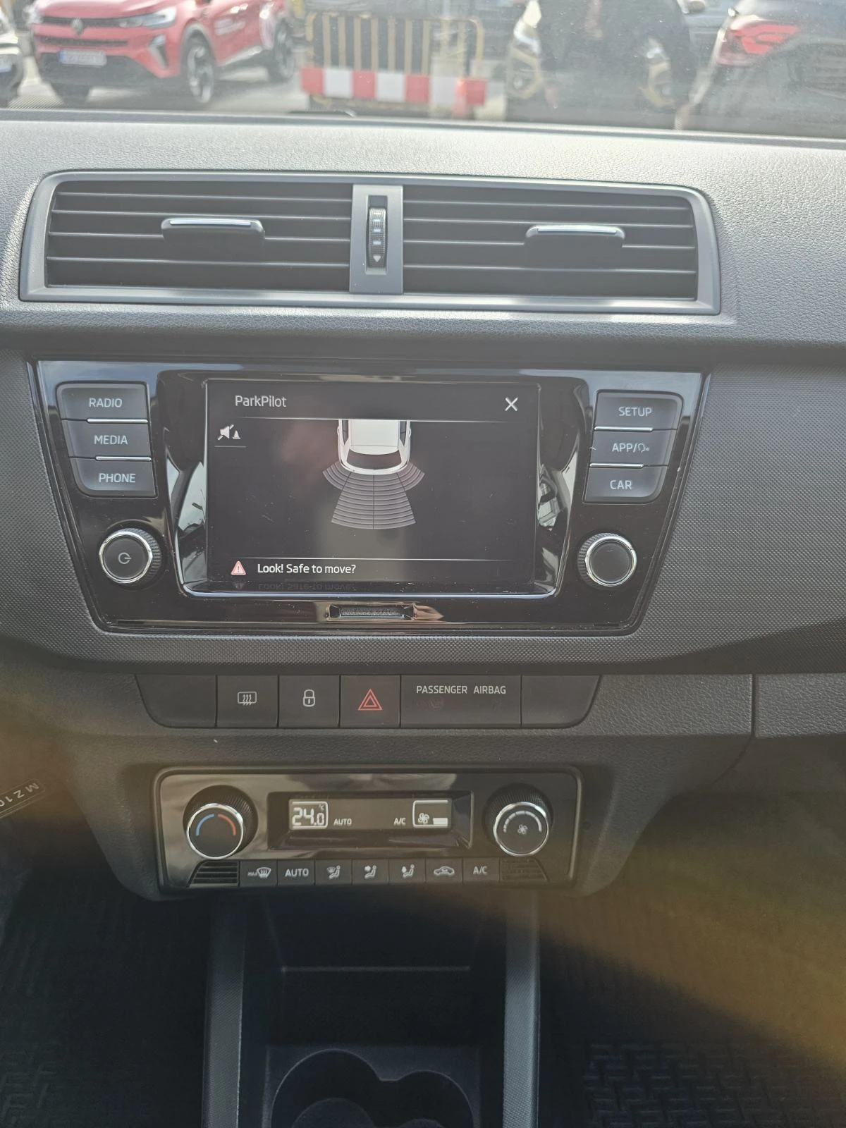 Skoda Fabia 1.0 TCe - изображение 10