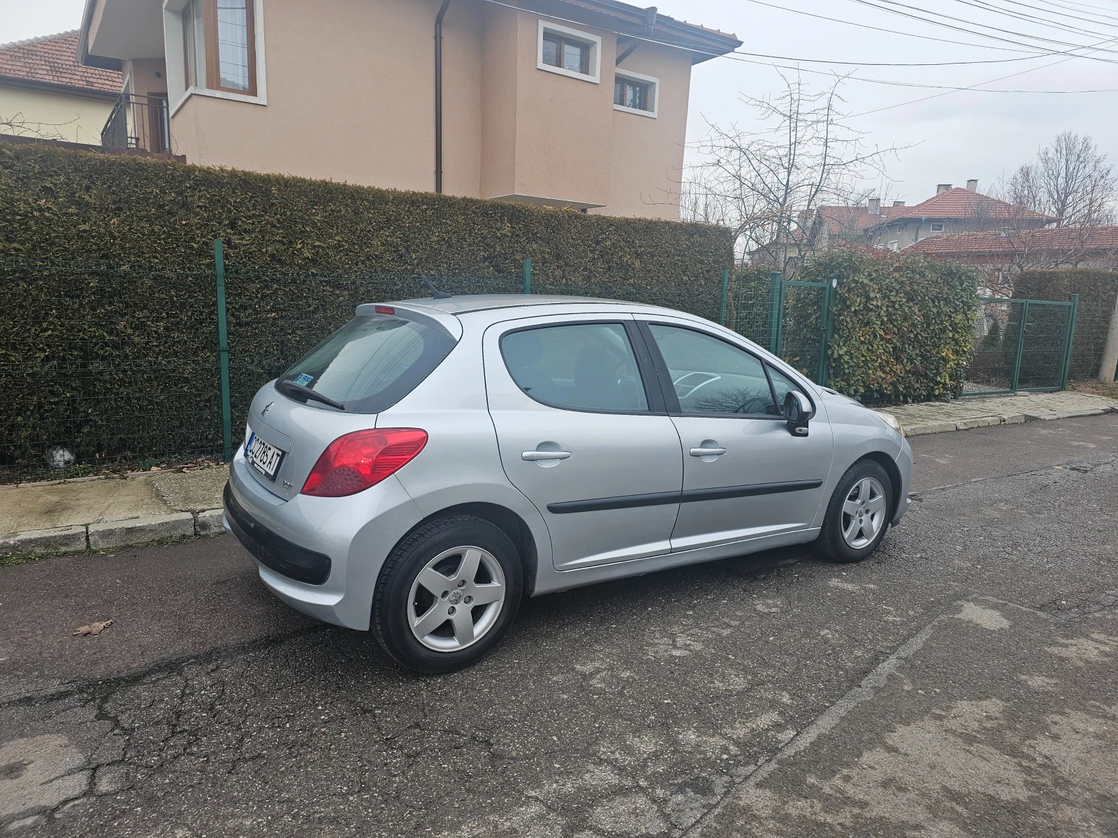 Peugeot 207 1.4-��� ���- ������� | Mobile.bg � ����������� 8