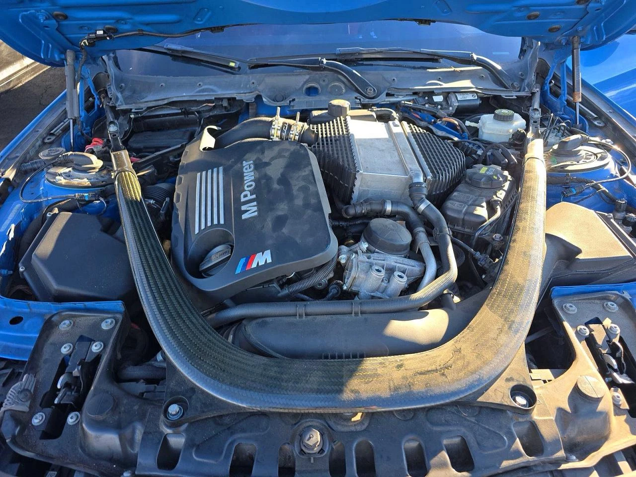 BMW M4  - изображение 8