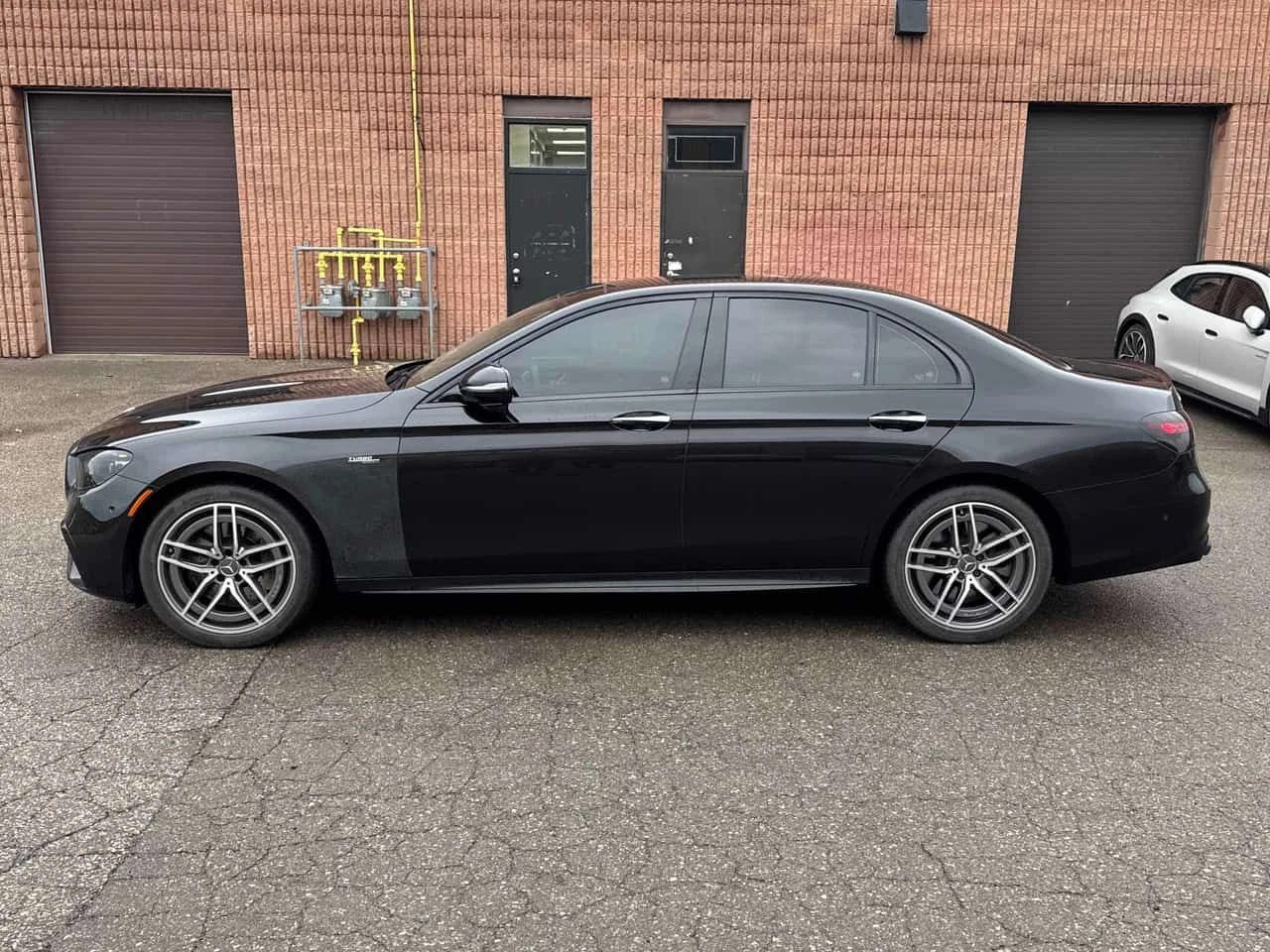 Mercedes-Benz E 53 AMG * CARFAX * BURMESTER * ОБДУХВАНЕ * , снимка 5 - Автомобили и джипове - 53873795