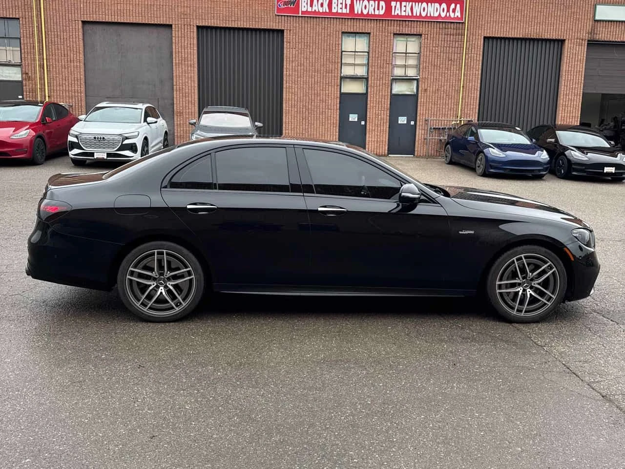 Mercedes-Benz E 53 AMG * CARFAX * BURMESTER * ОБДУХВАНЕ * , снимка 7 - Автомобили и джипове - 53873795