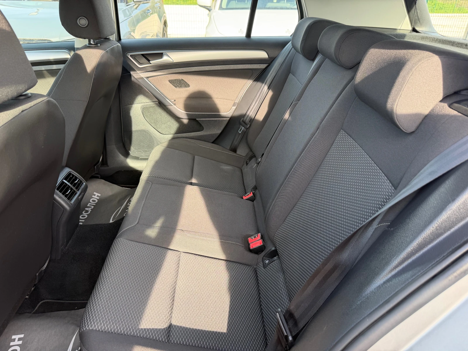 VW Golf 7.5 FACELIFT DISTR. CAR PLAY/ ANDROID AUTo | Mobile.bg � ����������� 11