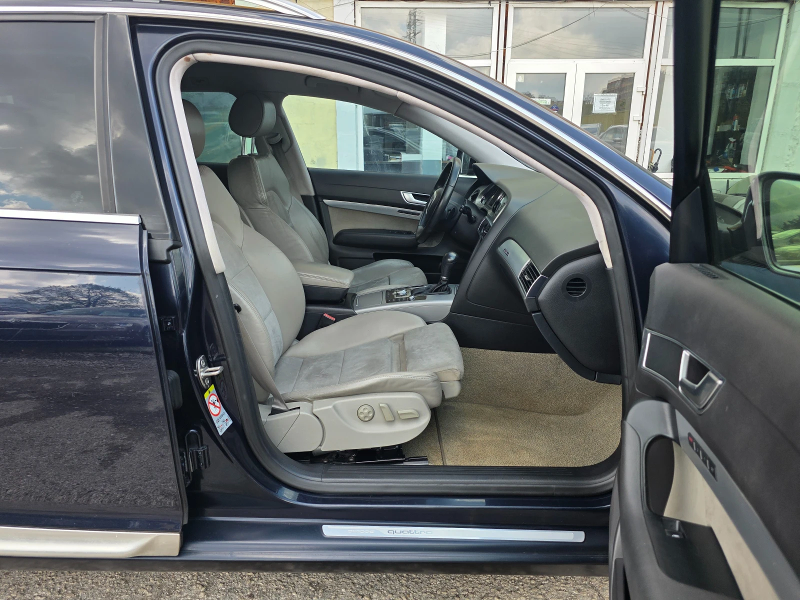 Audi A6 ALLROAD 3.0TDI QUATTRO NAVI ITALY, снимка 12 - Автомобили и джипове - 54247139