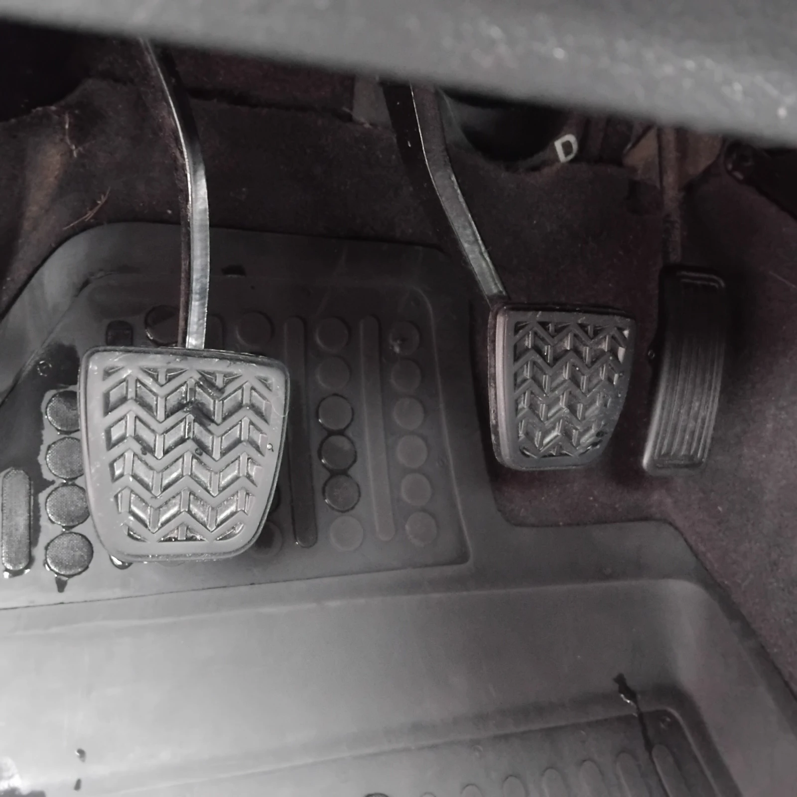 Toyota Corolla verso 2.2D-4D/Facelift | Mobile.bg � ����������� 14