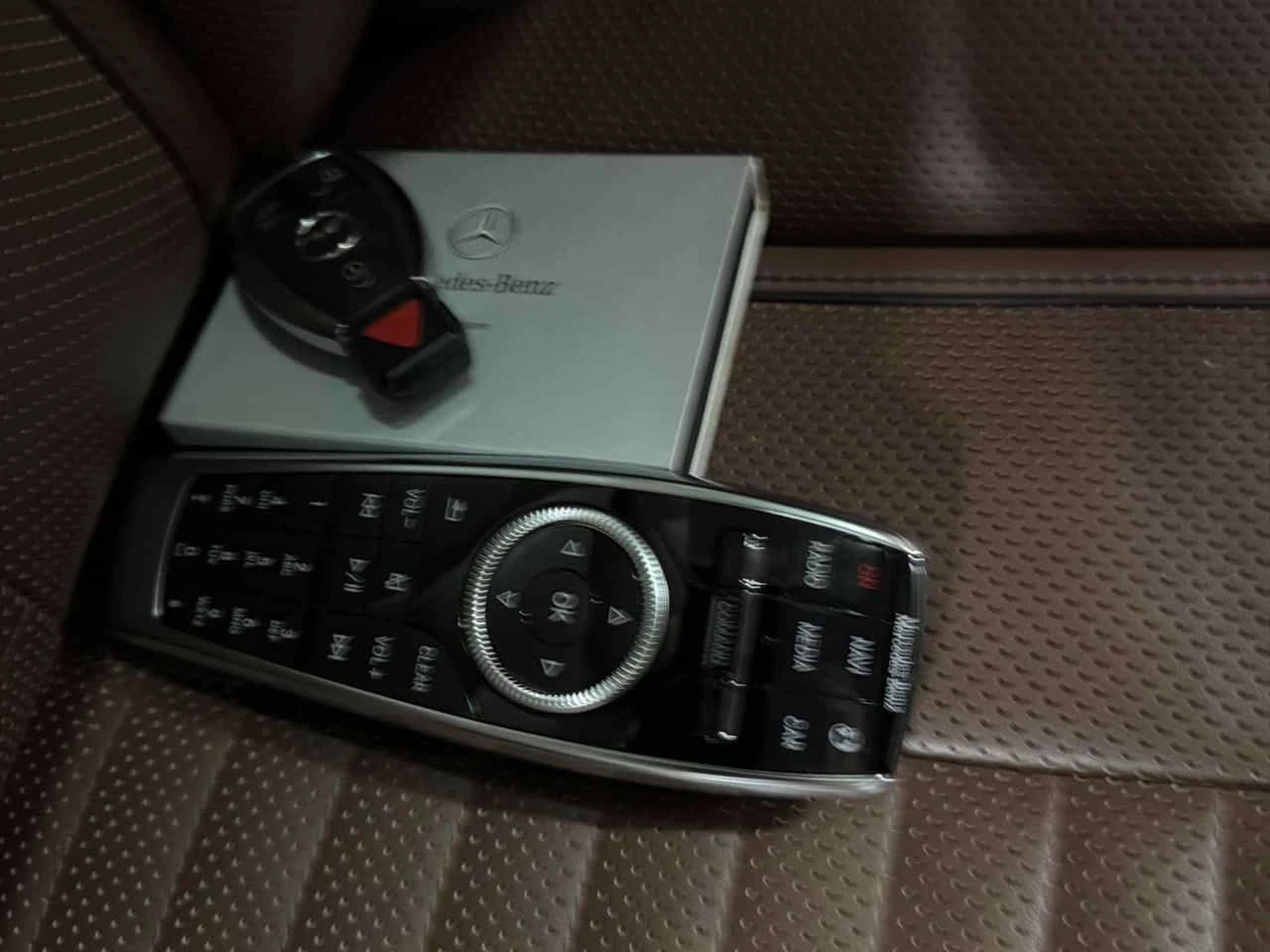 Mercedes-Benz S 550 /360/DISTRONIC/HUD/BURMESTER/ОБДУХВАНЕ, снимка 10 - Автомобили и джипове - 54599578