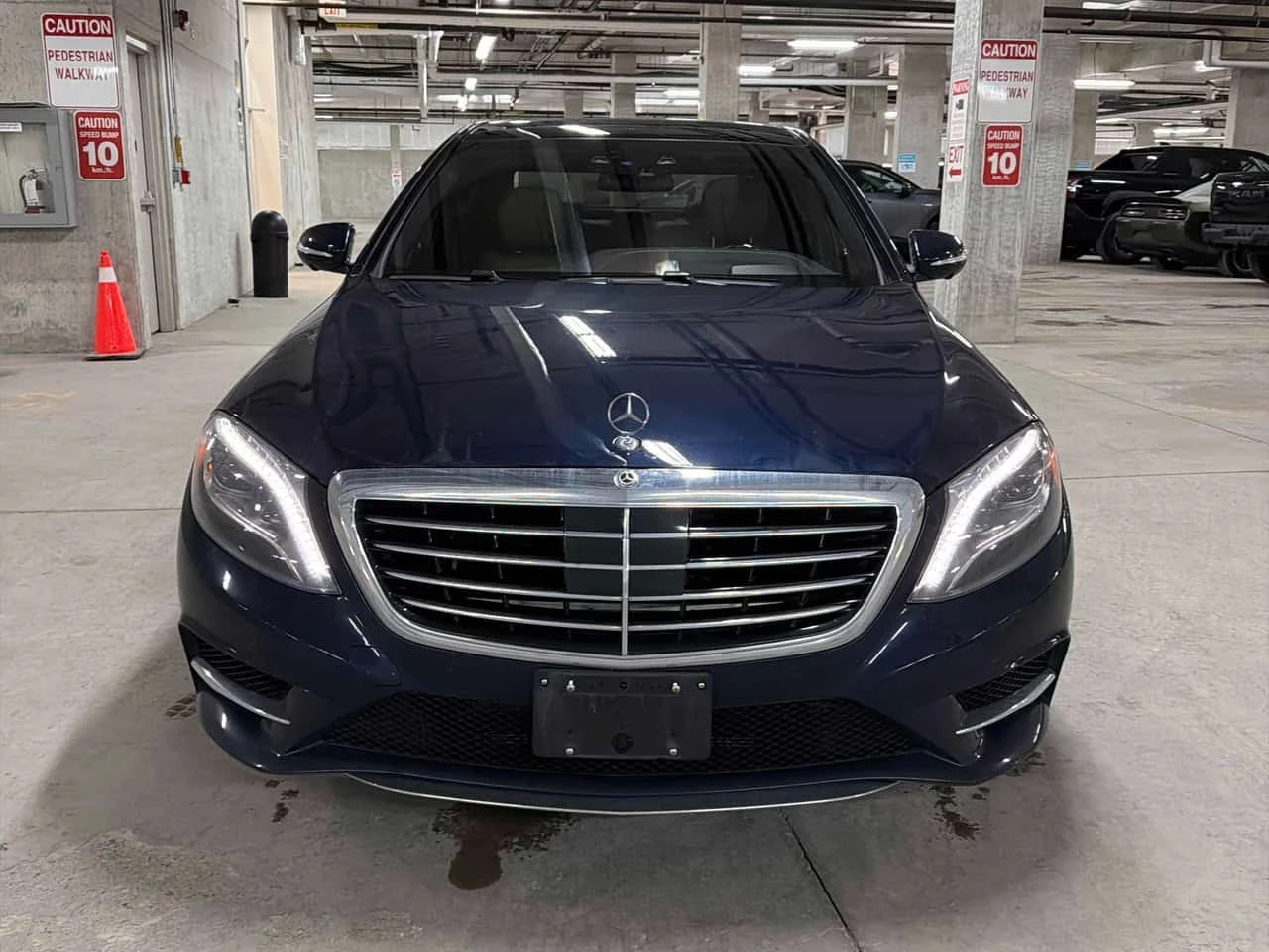 Mercedes-Benz S 550 /360/DISTRONIC/HUD/BURMESTER/ОБДУХВАНЕ, снимка 6 - Автомобили и джипове - 54599578