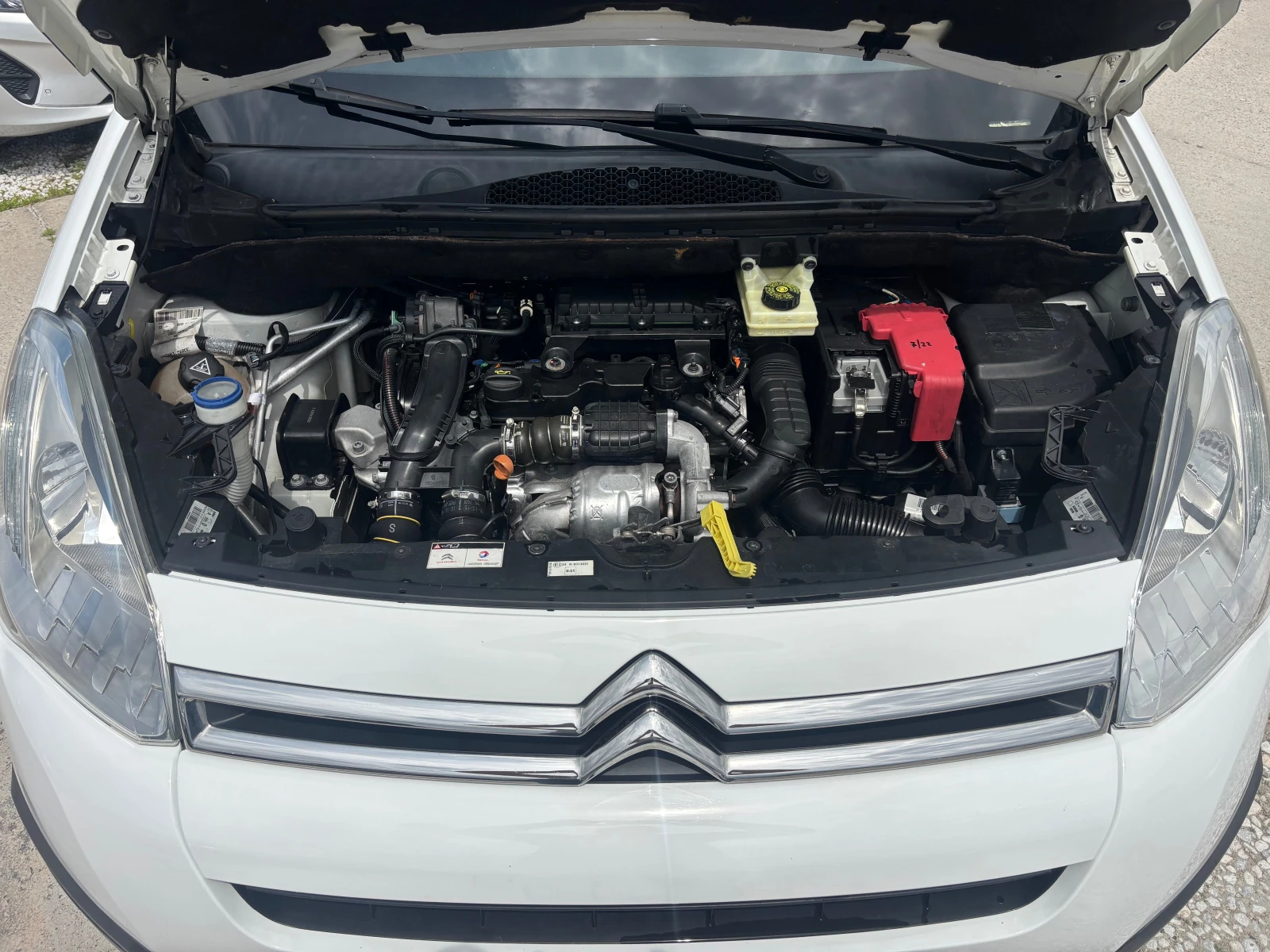 Citroen Berlingo EURO-6/FACE LIFT, снимка 14 - Автомобили и джипове - 54610862