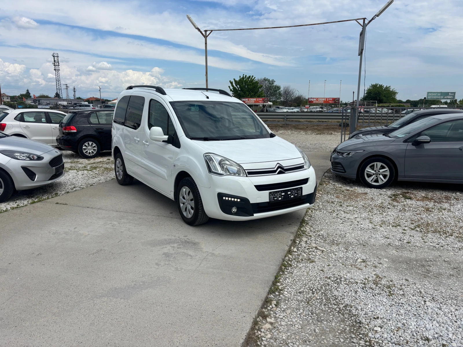 Citroen Berlingo EURO-6/FACE LIFT, снимка 2 - Автомобили и джипове - 54610862
