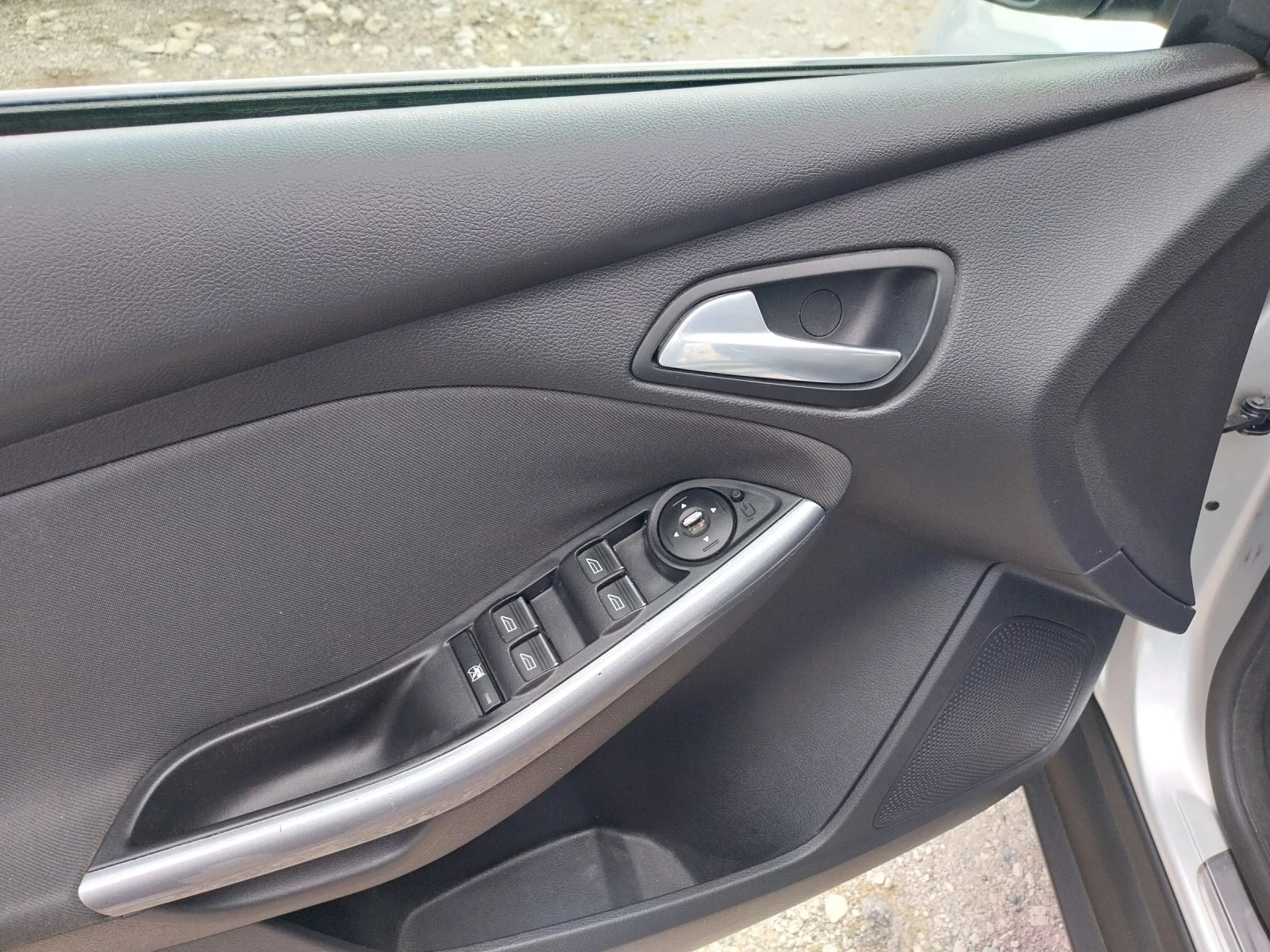 Ford Focus 1.6 TDCI, снимка 7 - Автомобили и джипове - 54625728