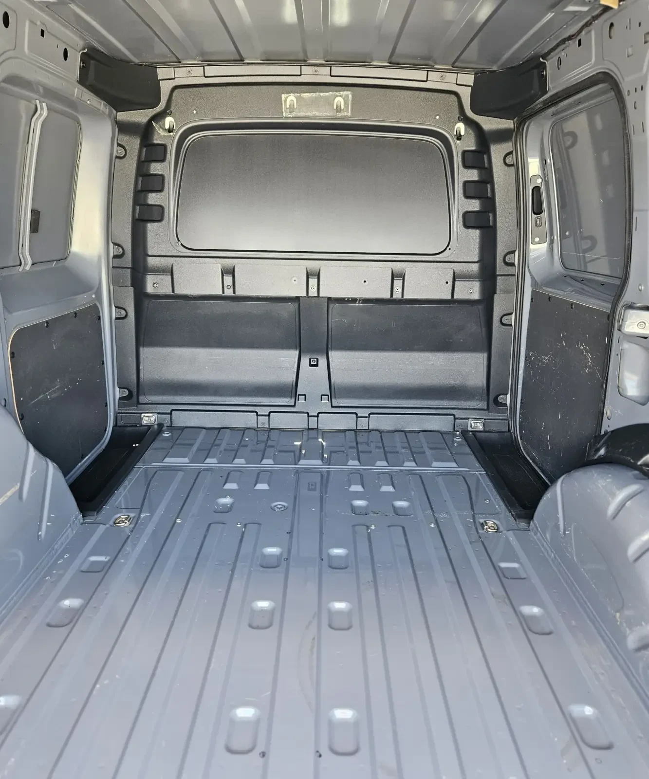 VW Caddy | Mobile.bg � ����������� 13