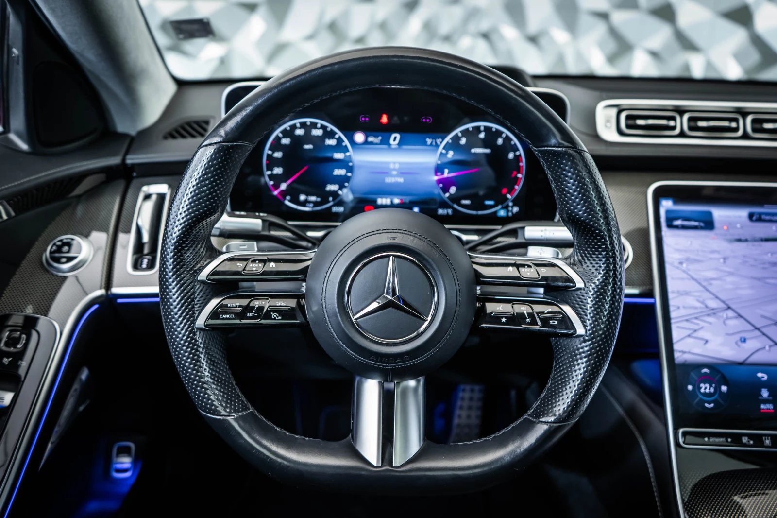 Mercedes-Benz S 580 4M L AMG* EXCLUSIVE* HUD* 21, снимка 10 - Автомобили и джипове - 55011813