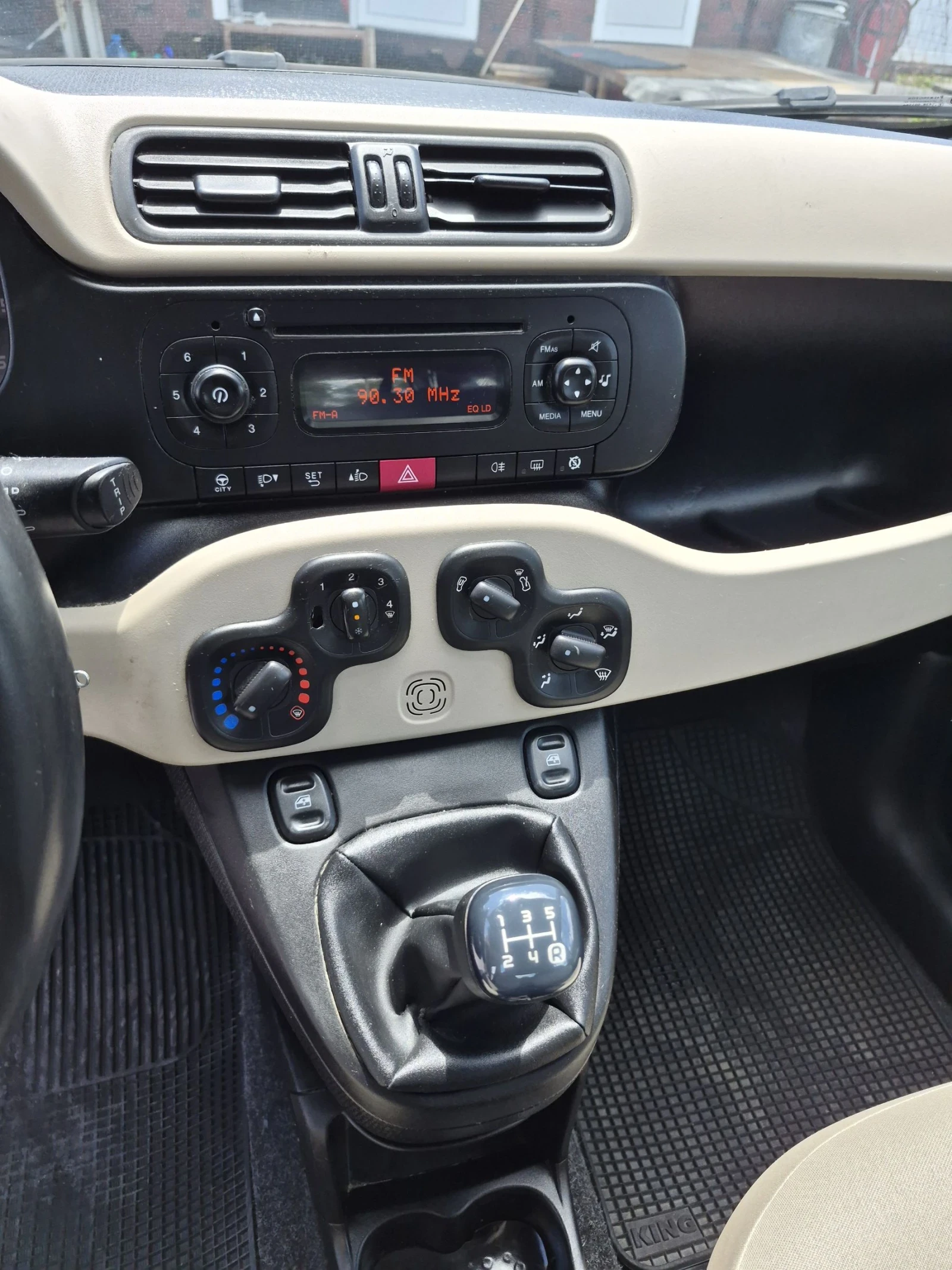 Fiat Panda 1.3 Mget Evro 5, снимка 15 - Автомобили и джипове - 55232951
