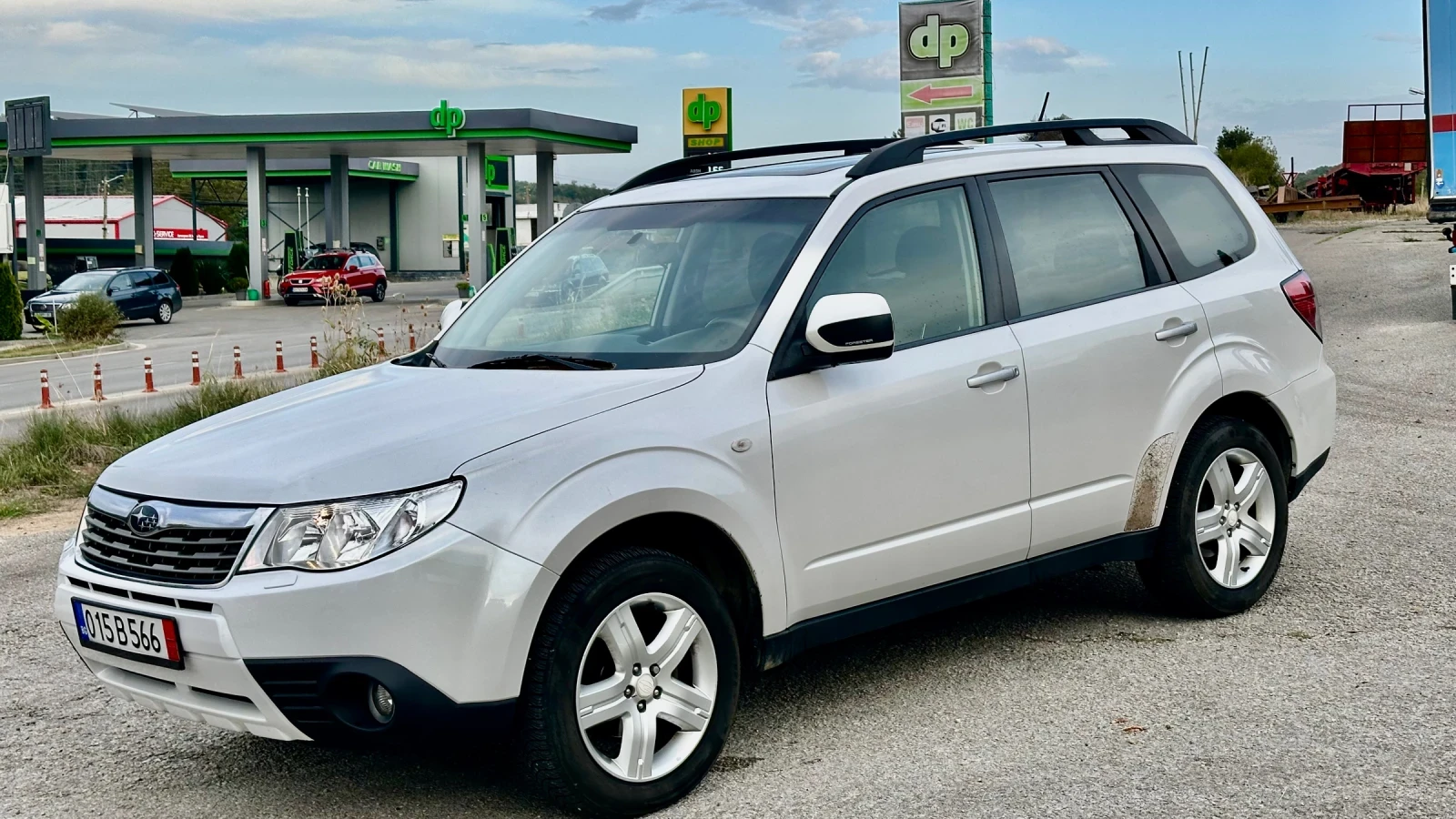 Subaru Forester 2.0 i 4x4 ГАЗ ИТАЛИЯ !!!, снимка 3 - Автомобили и джипове - 56166638
