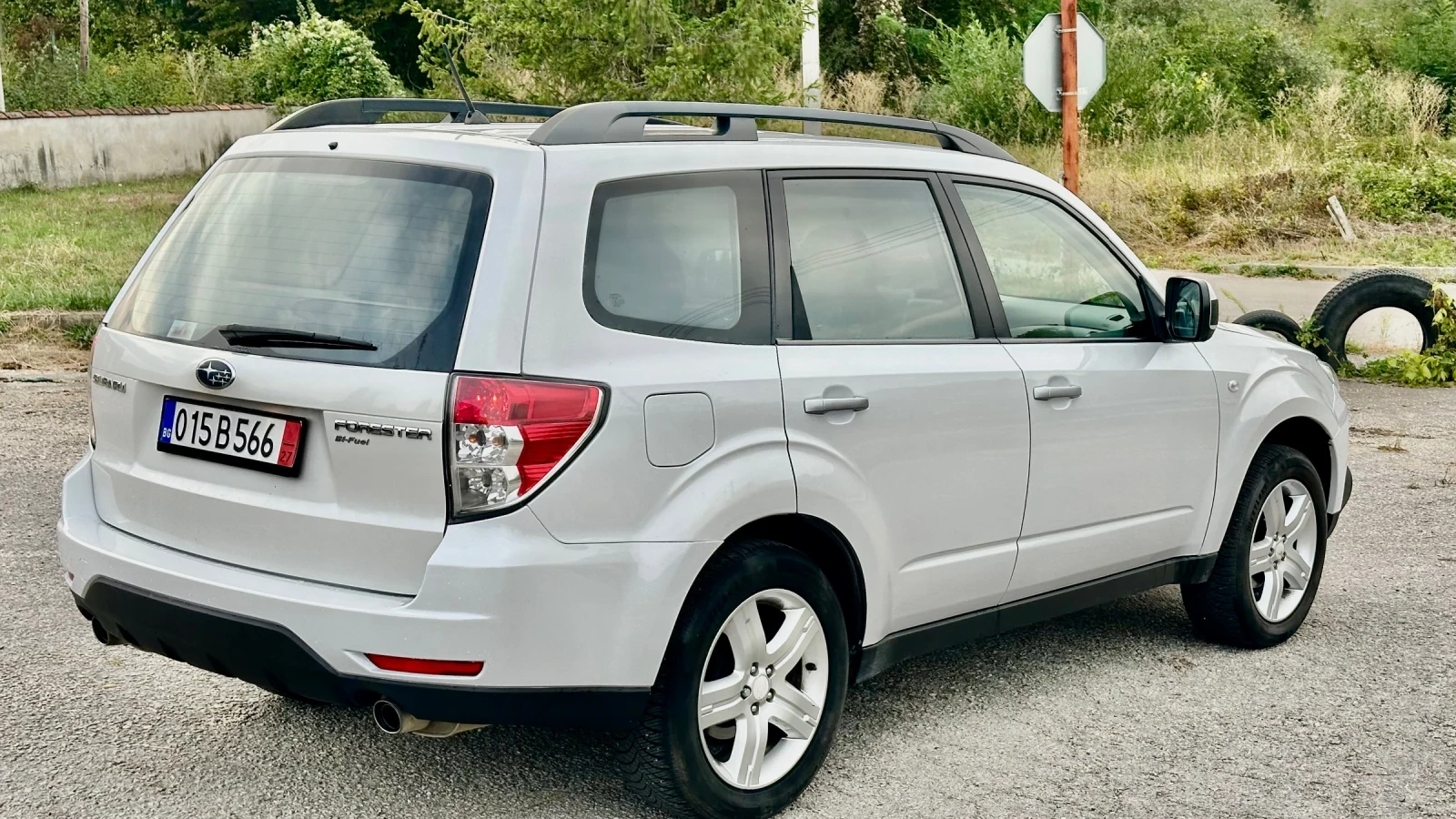 Subaru Forester 2.0 i 4x4 ГАЗ ИТАЛИЯ !!!, снимка 7 - Автомобили и джипове - 56166638