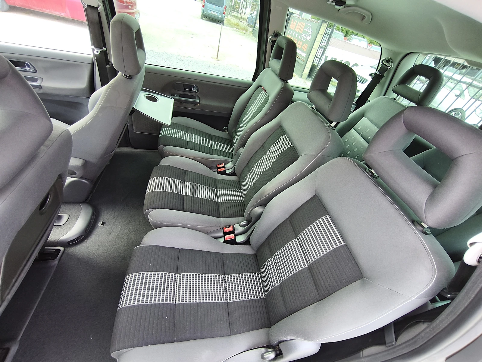 VW Sharan 2.0tdi 6+ 1, снимка 13 - Автомобили и джипове - 56258705