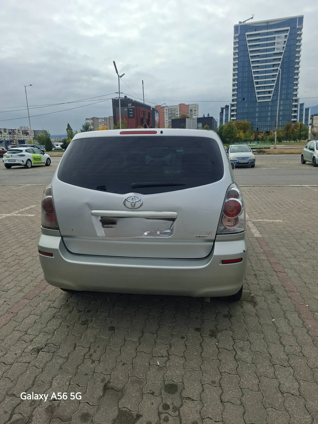 Toyota Corolla verso, снимка 4 - Автомобили и джипове - 56581322