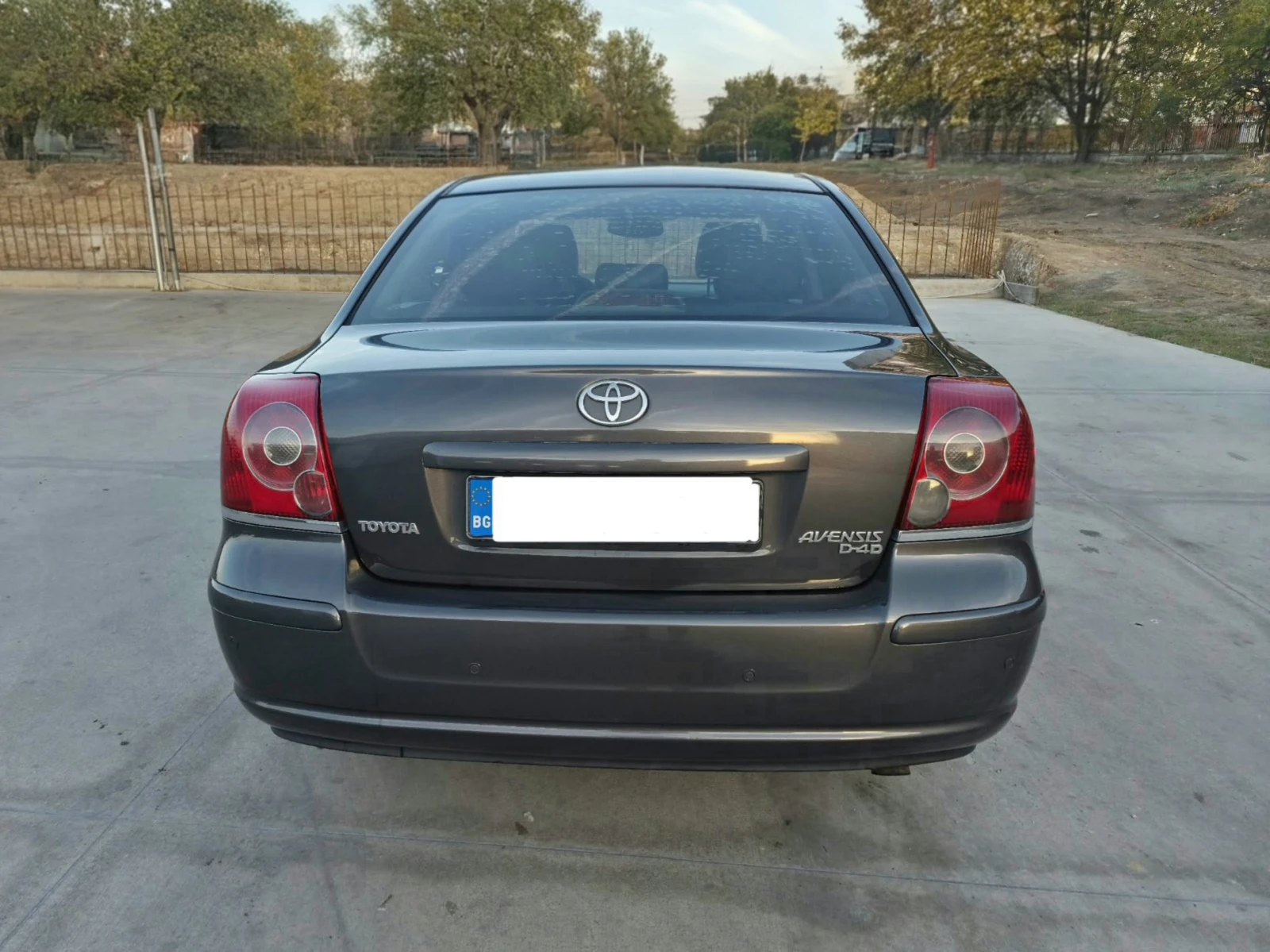 Toyota Avensis 2.2 D-4D 150 к.с., снимка 2 - Автомобили и джипове - 56628359