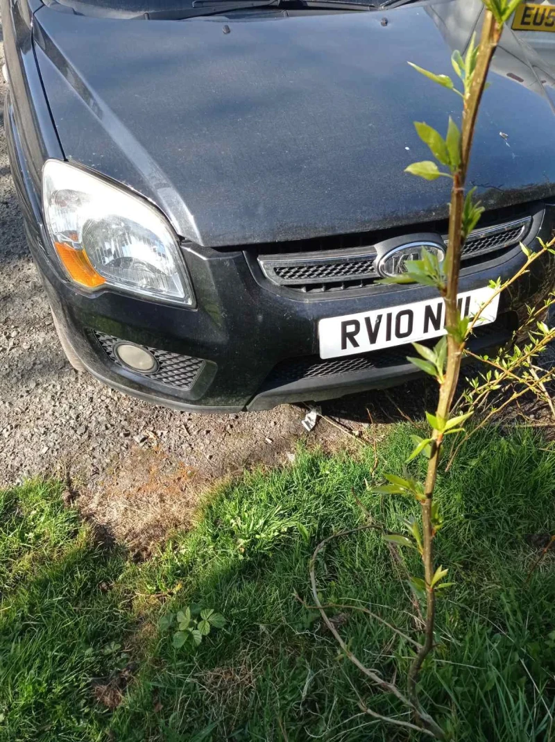 Kia Sportage 2.0i 141kc, снимка 4 - Автомобили и джипове - 50331794