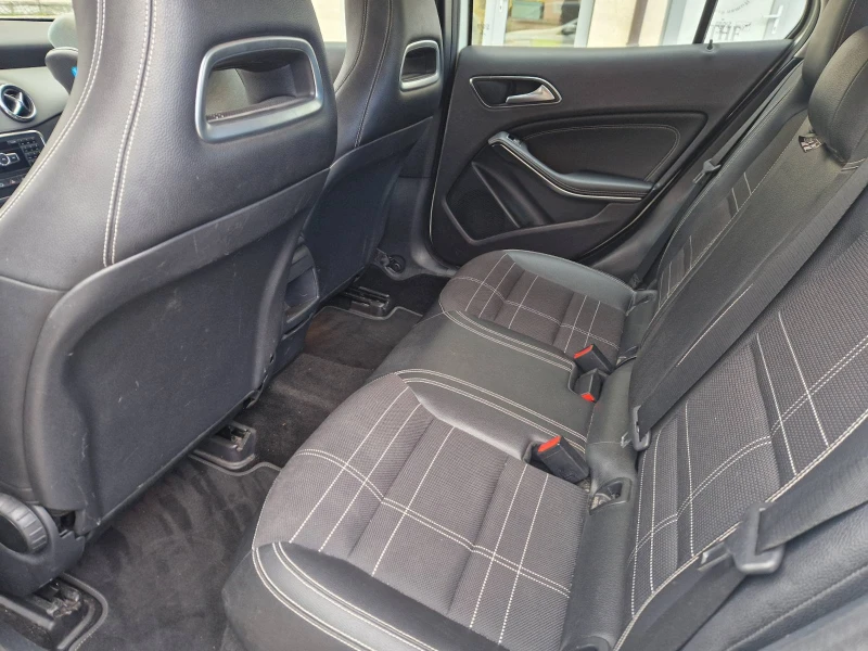 Mercedes-Benz GLA 200, снимка 9 - Автомобили и джипове - 52599107