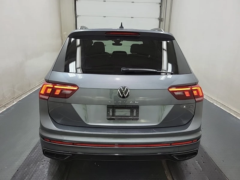 VW Tiguan COMFORTLINE R LINE BLACK EDITION  CARFAX, снимка 7 - Автомобили и джипове - 52708146