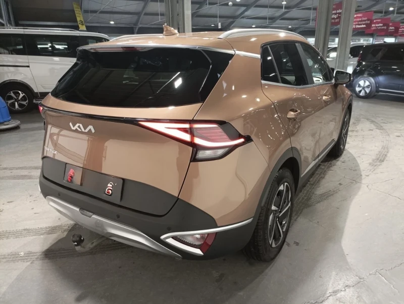 Kia Sportage 1.6 MHD = 4x4= Podgriavane= Kamera= 60 000km, снимка 3 - Автомобили и джипове - 53140743