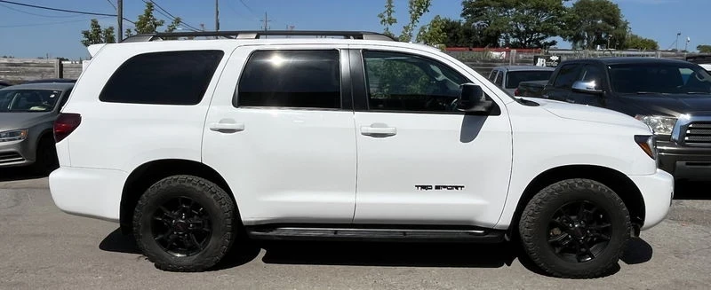 Toyota Sequoia SR5 TRD SPORT - изображение 8