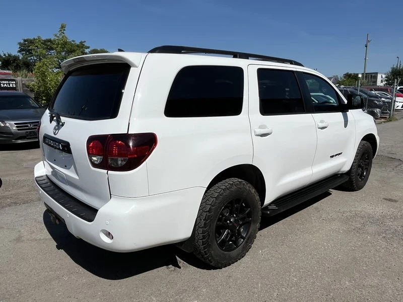 Toyota Sequoia SR5 TRD SPORT - изображение 7