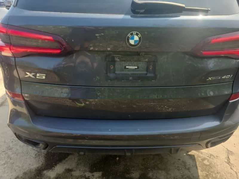 BMW X5 * xDrive40i * АВТОКРЕДИТ БЕЗ ПЪРВОНАЧАЛНА ВНОСКА* , снимка 4 - Автомобили и джипове - 55768379