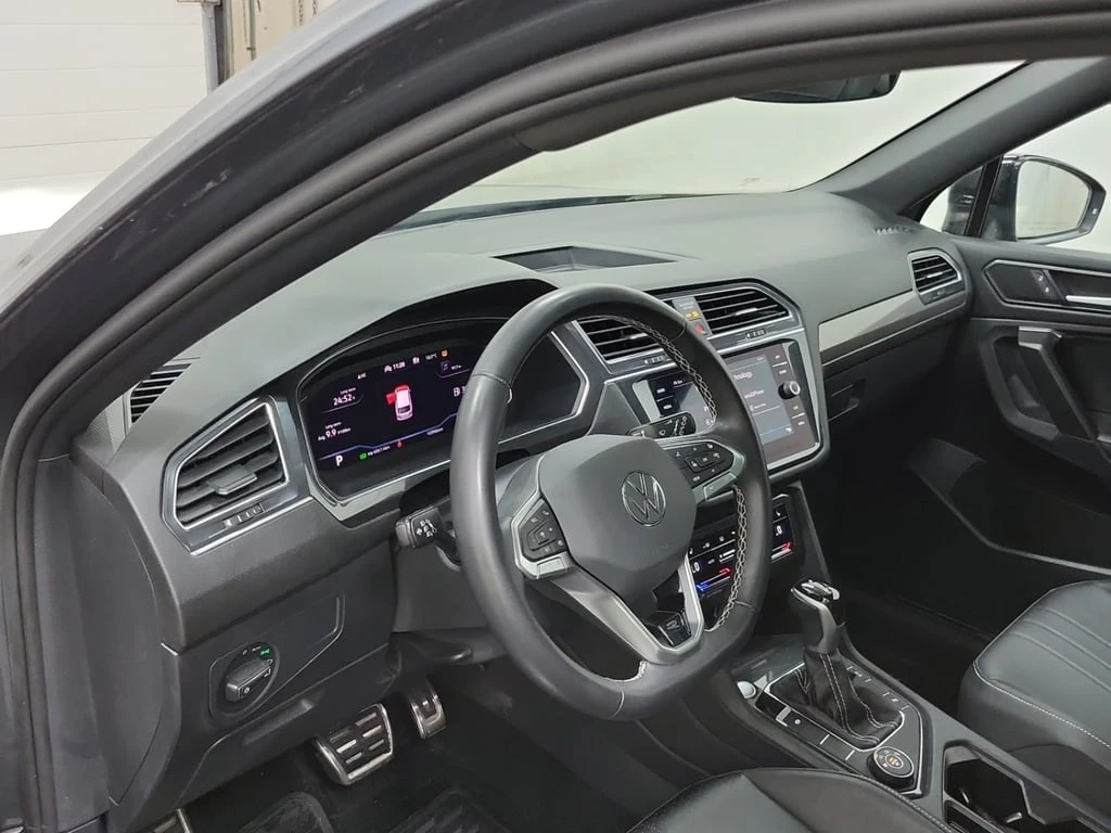 VW Tiguan COMFORTLINE R LINE BLACK EDITION  CARFAX - изображение 10