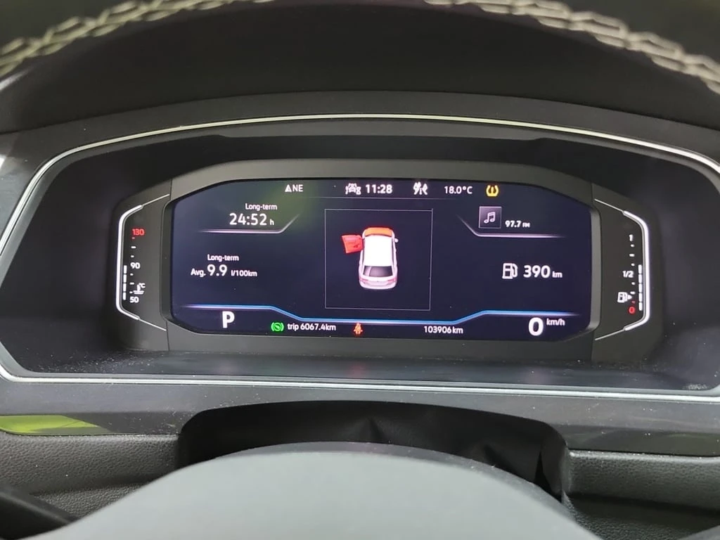 VW Tiguan COMFORTLINE R LINE BLACK EDITION  CARFAX | Mobile.bg � ����������� 11