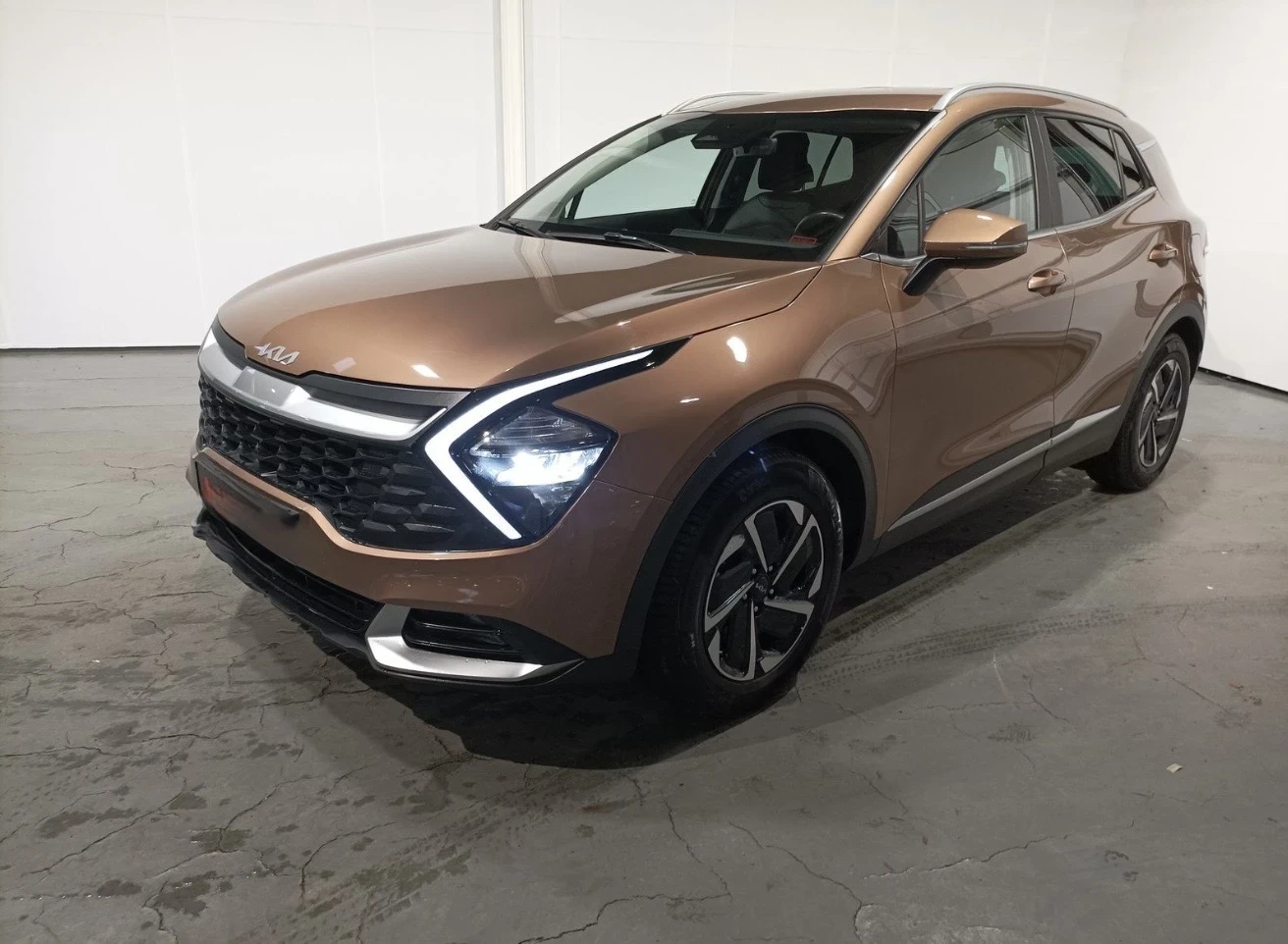 Kia Sportage 1.6 MHD = 4x4= Podgriavane= Kamera= 60 000km | Mobile.bg � ����������� 1