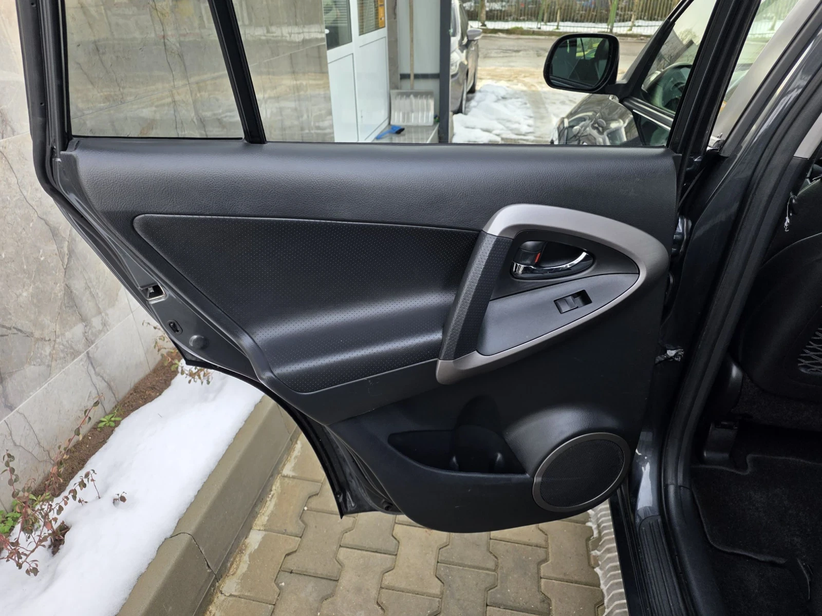 Toyota Rav4 4x4 | Mobile.bg � ����������� 11