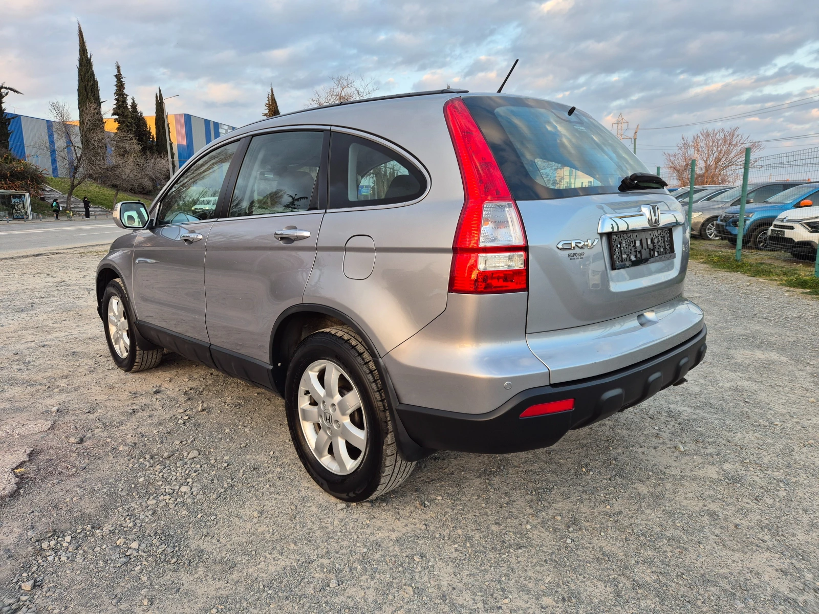 Honda Cr-v 2.2i-CTDi, снимка 3 - Автомобили и джипове - 53868253
