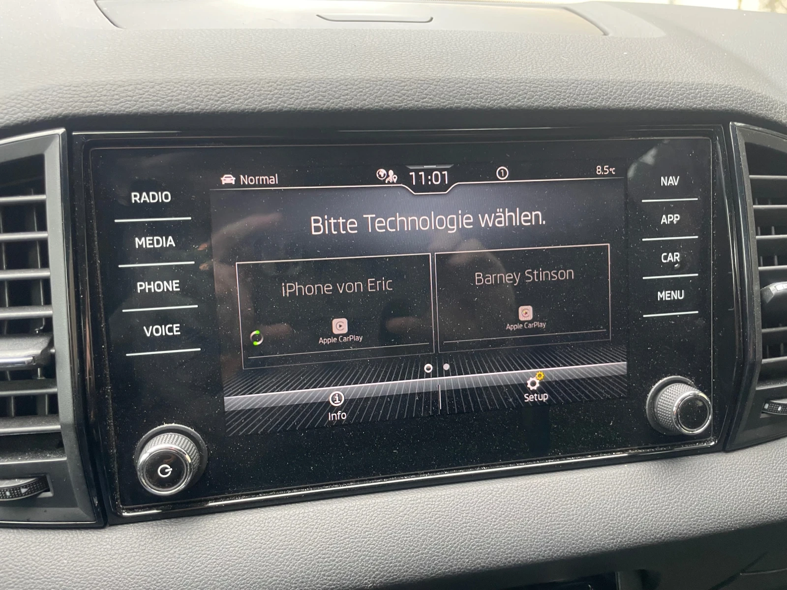 Skoda Karoq 2.0 TSI Sportline 4x4 190кс., снимка 11 - Автомобили и джипове - 54154688