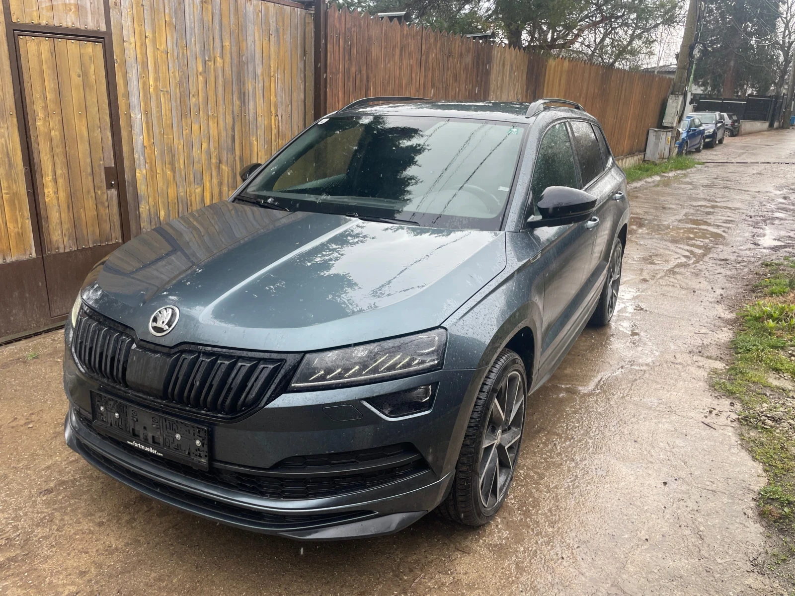 Skoda Karoq 2.0 TSI Sportline 4x4 190кс., снимка 2 - Автомобили и джипове - 54154688