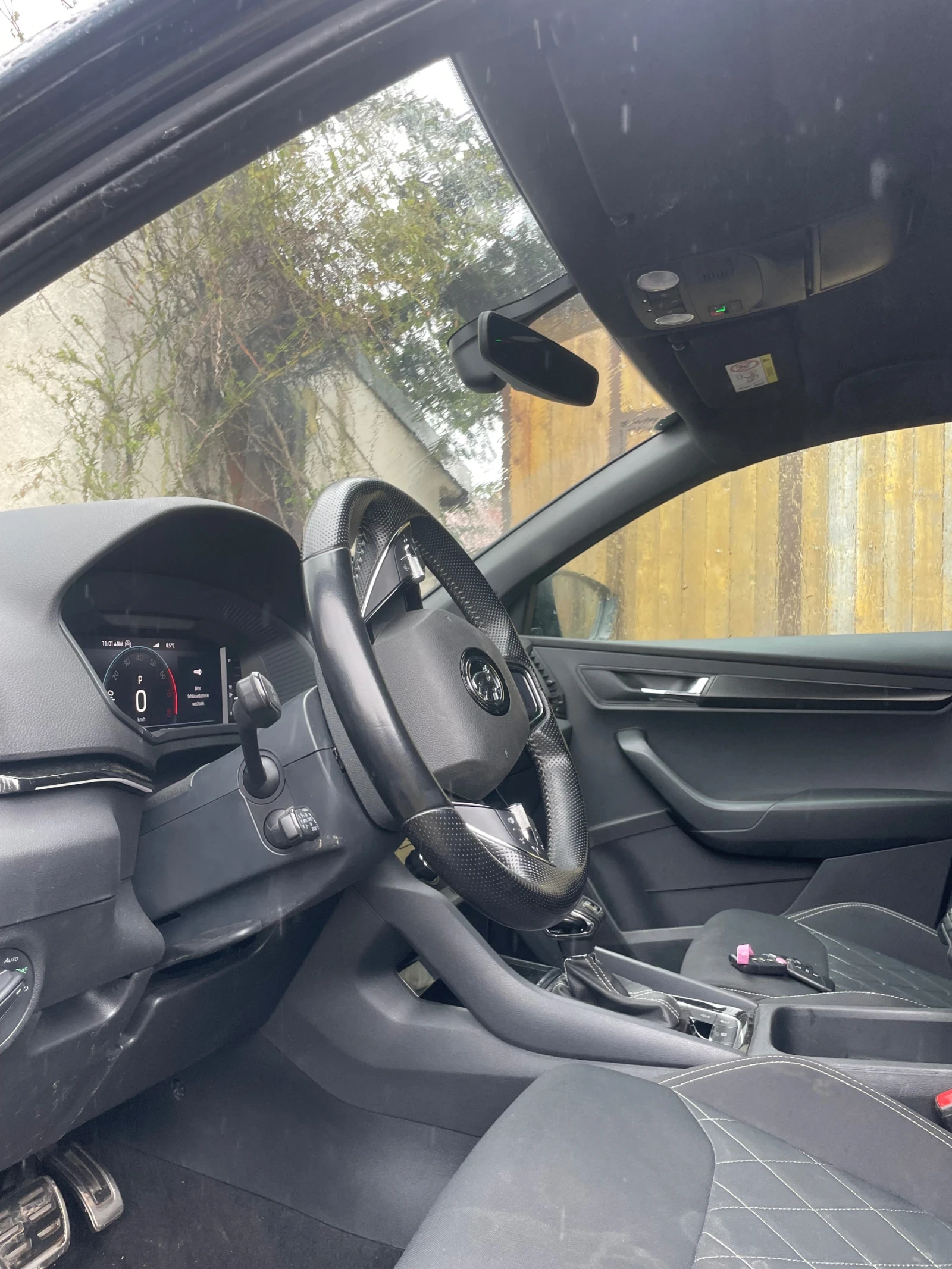 Skoda Karoq 2.0 TSI Sportline 4x4 190кс., снимка 7 - Автомобили и джипове - 54154688