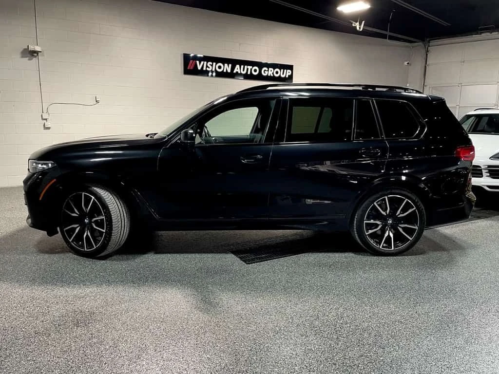 BMW X7 M SPORT XDrive40i/HARMAN/KARDON/ПАНОРАМА/ОБДУХВАНЕ, снимка 2 - Автомобили и джипове - 54204582