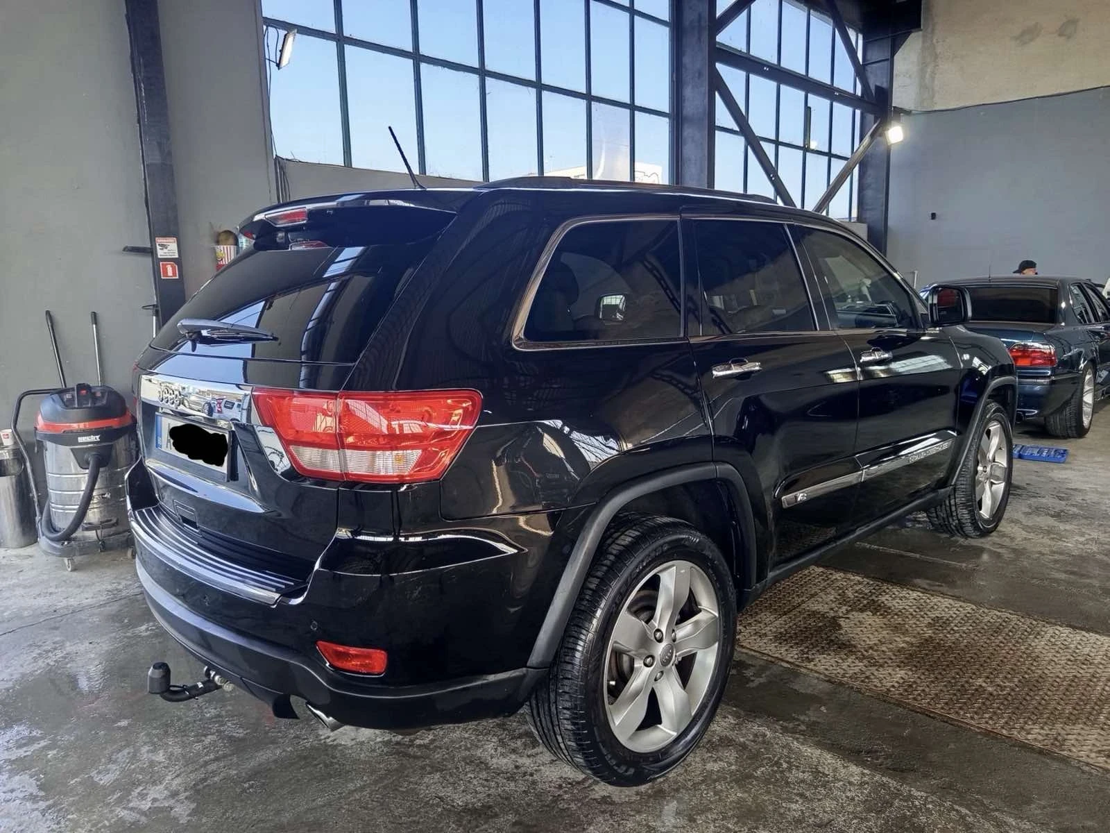 Jeep Cherokee LIMITED OVERLAND 4X4 CRD, снимка 3 - Автомобили и джипове - 54358512