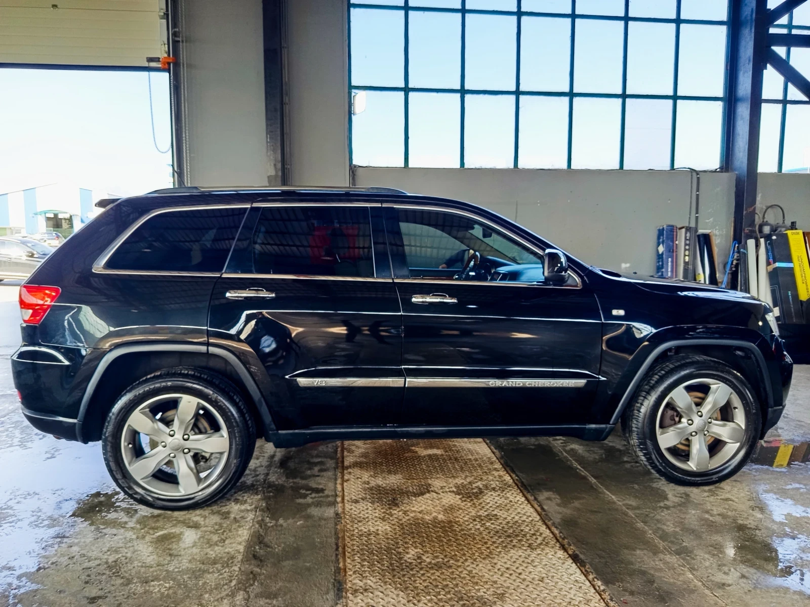 Jeep Cherokee LIMITED OVERLAND 4X4 CRD, снимка 2 - Автомобили и джипове - 54358512