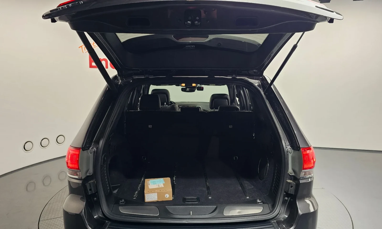 Jeep Grand cherokee OVERLAND!FULL!/PANO/CAM, снимка 16 - Автомобили и джипове - 54971848