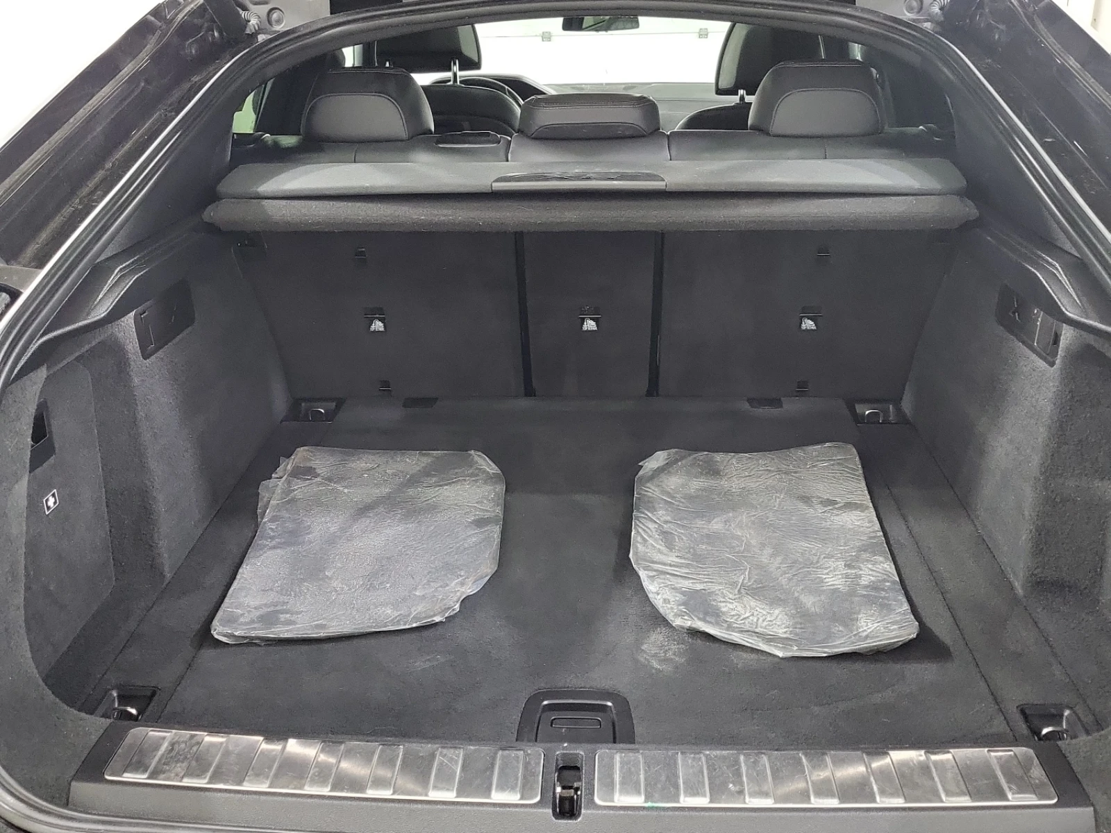 BMW X6 xDrive40i* M-PACK* HUD* 360* PANO* ОБДУХВАНЕ, снимка 7 - Автомобили и джипове - 55012348