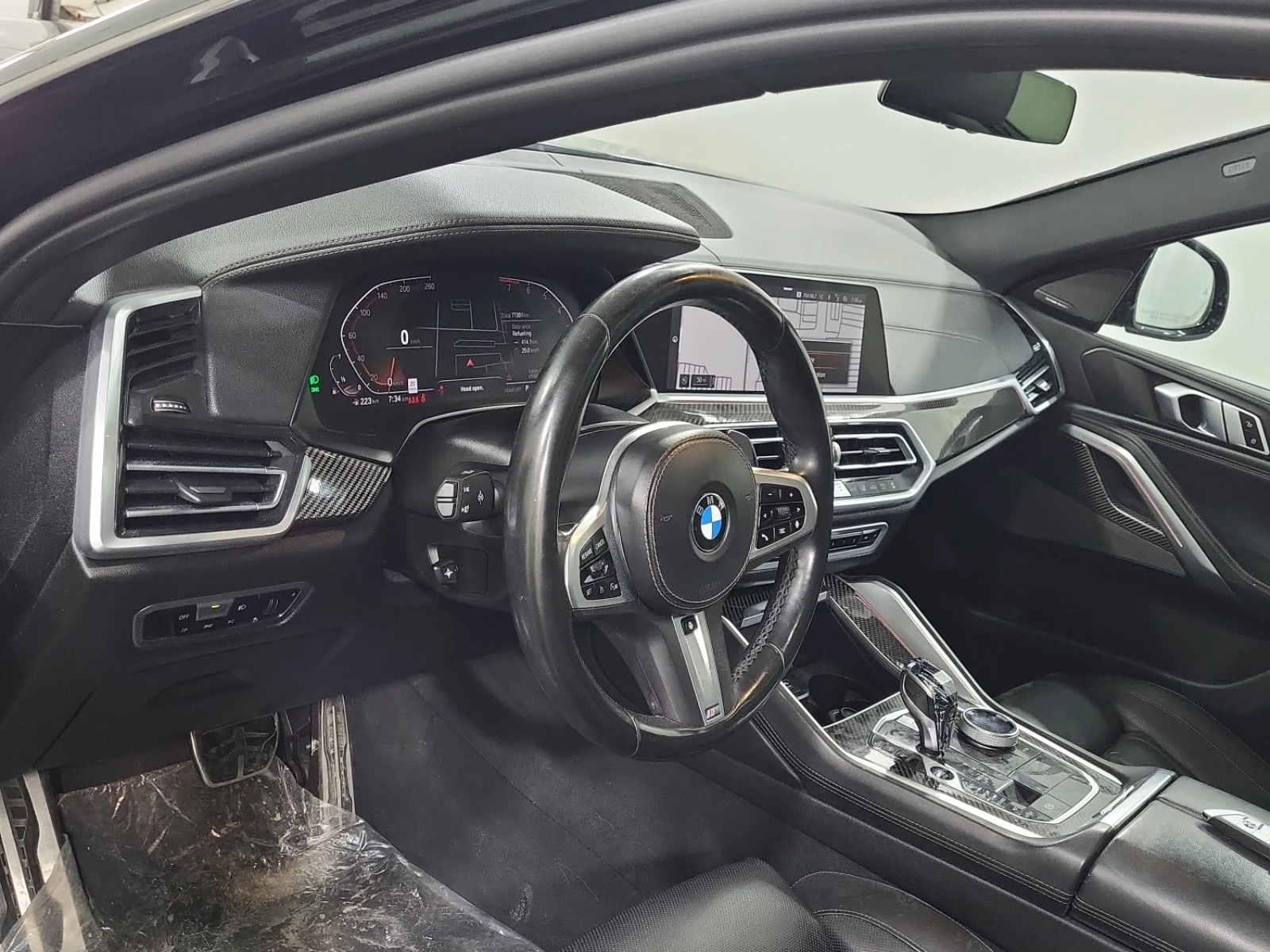 BMW X6 xDrive40i* M-PACK* HUD* 360* PANO* ОБДУХВАНЕ, снимка 12 - Автомобили и джипове - 55012348